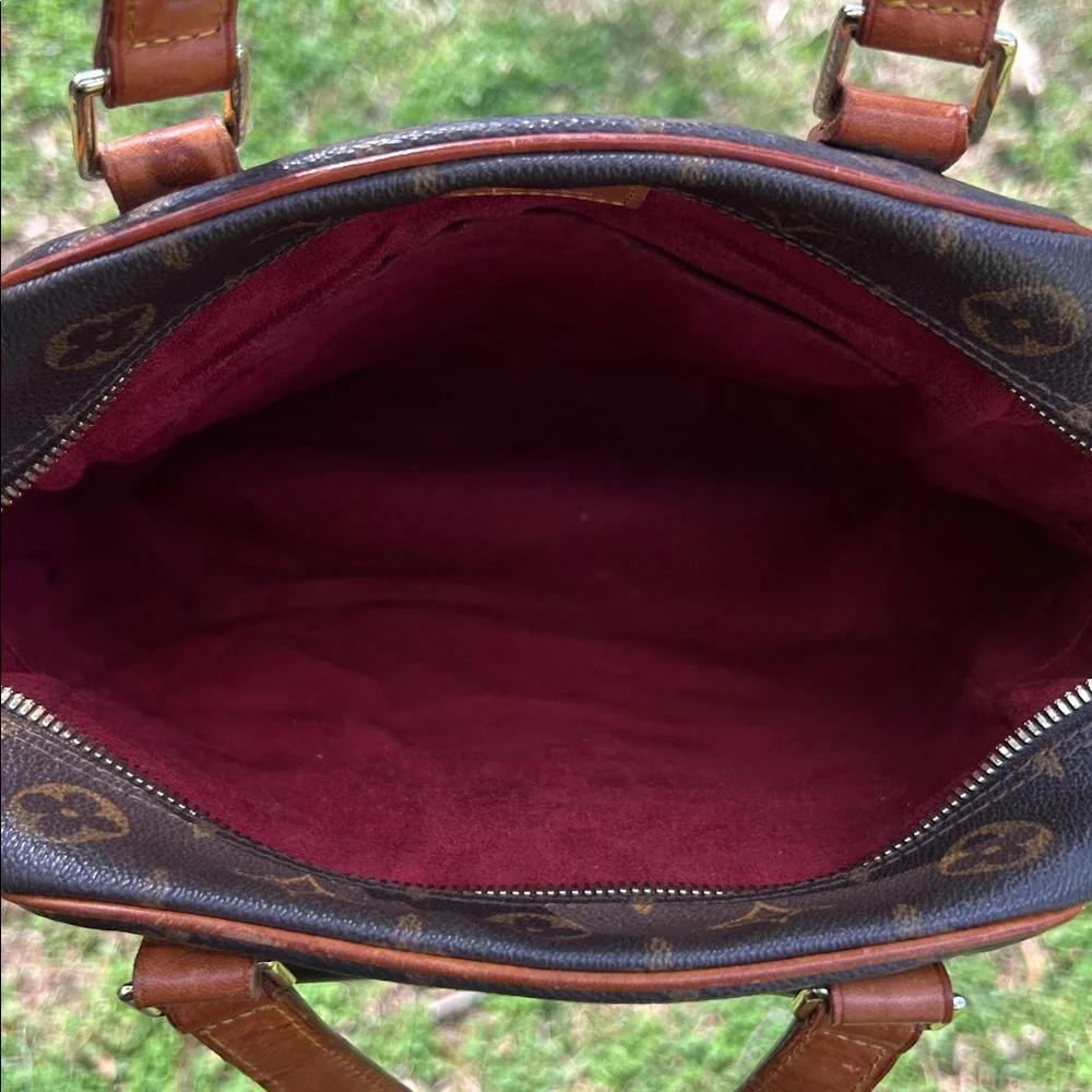 ‼️1 HR SALE‼️ ✨Louis Vuitton Monogram Excentri-Cite Handbag✨